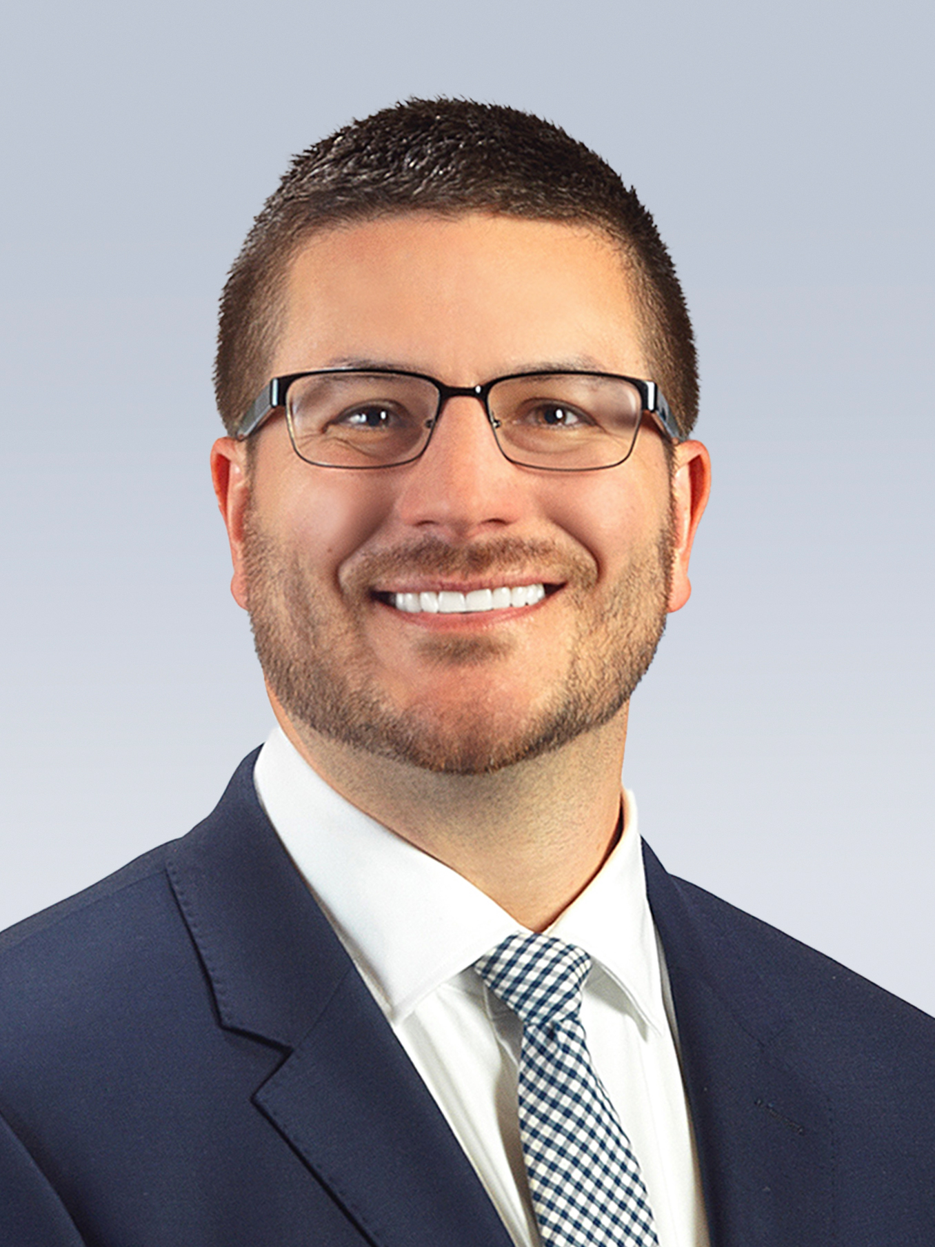 headshot of Logan Carr, MD